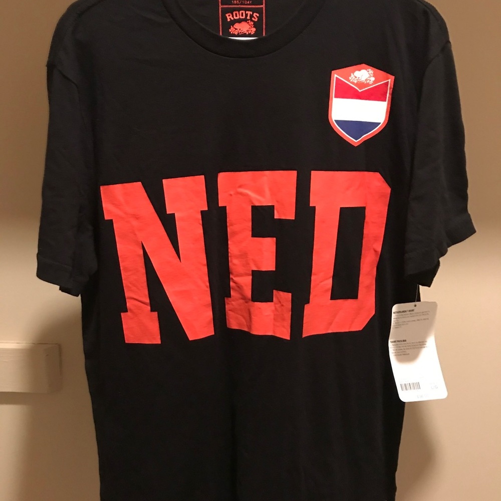 Roots Netherlands t shirt size large